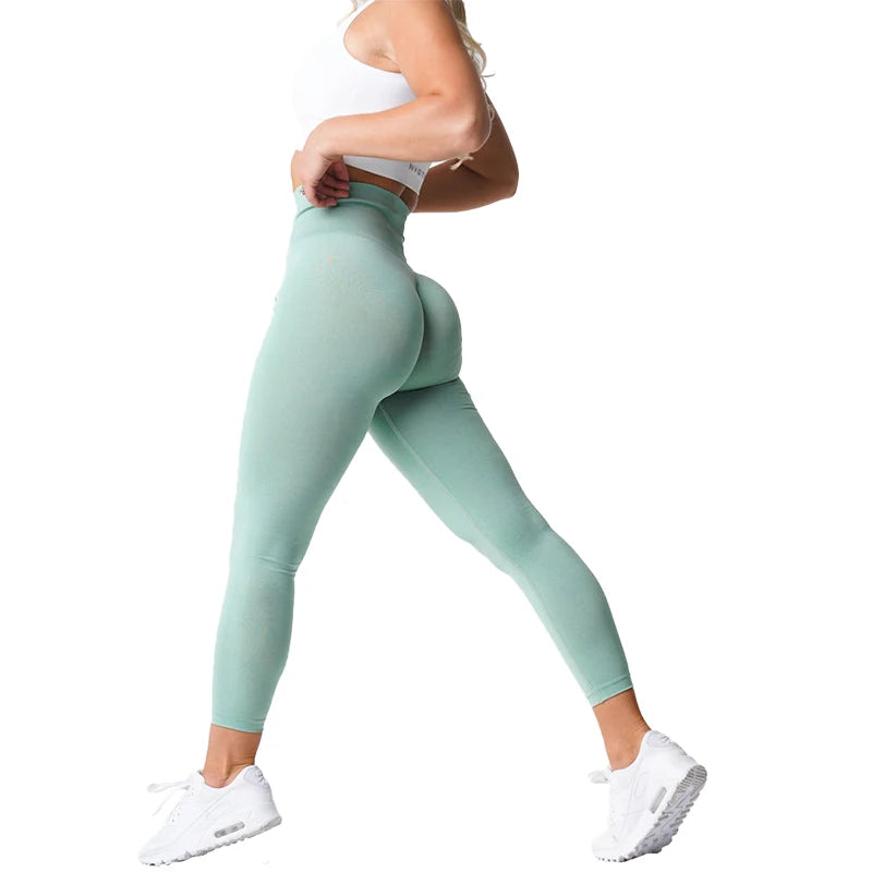 Seamless sports leggings
