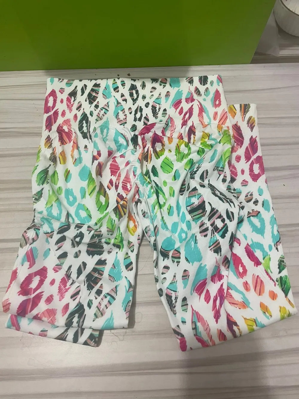 Kolorowe legginsy